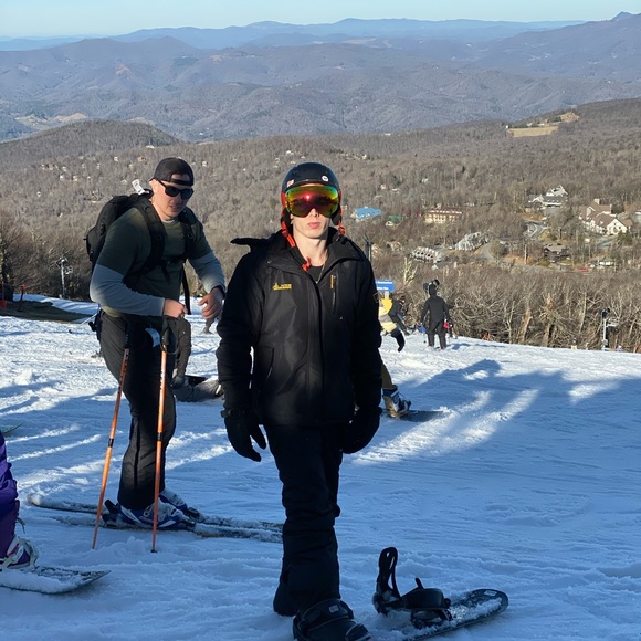 Meet your Posher, Chase - Picture 2 of 8